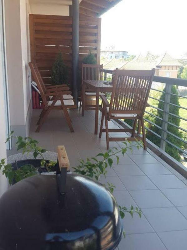 Beszedes-Lak, Aranypart Apartment Сиофок Екстериор снимка